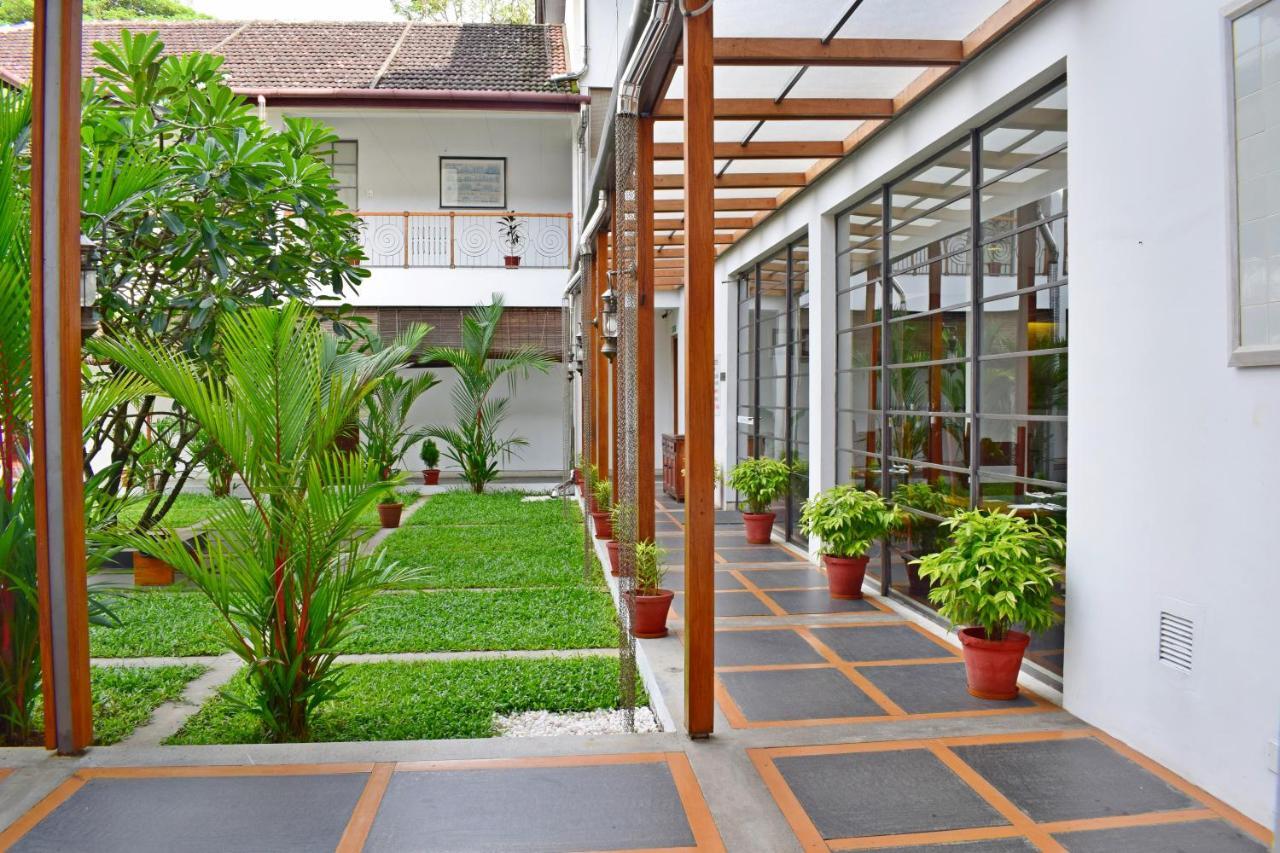 Hotel Eighth Bastion - CGH Earth Kochi Exterior foto