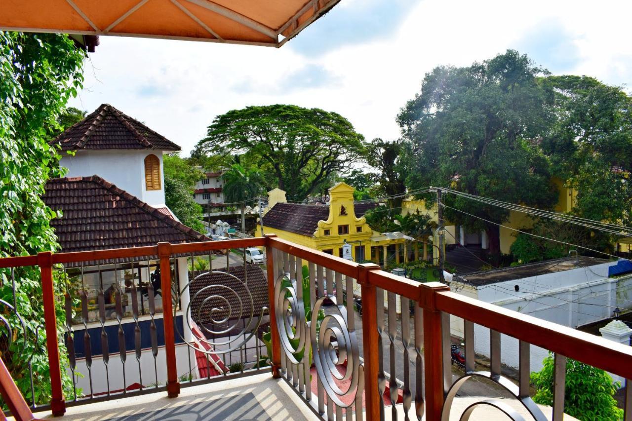 Hotel Eighth Bastion - CGH Earth Kochi Exterior foto